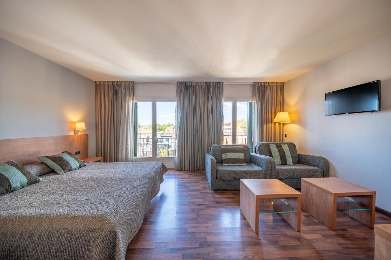 Hotel Medes II Л'Эстартит Экстерьер фото