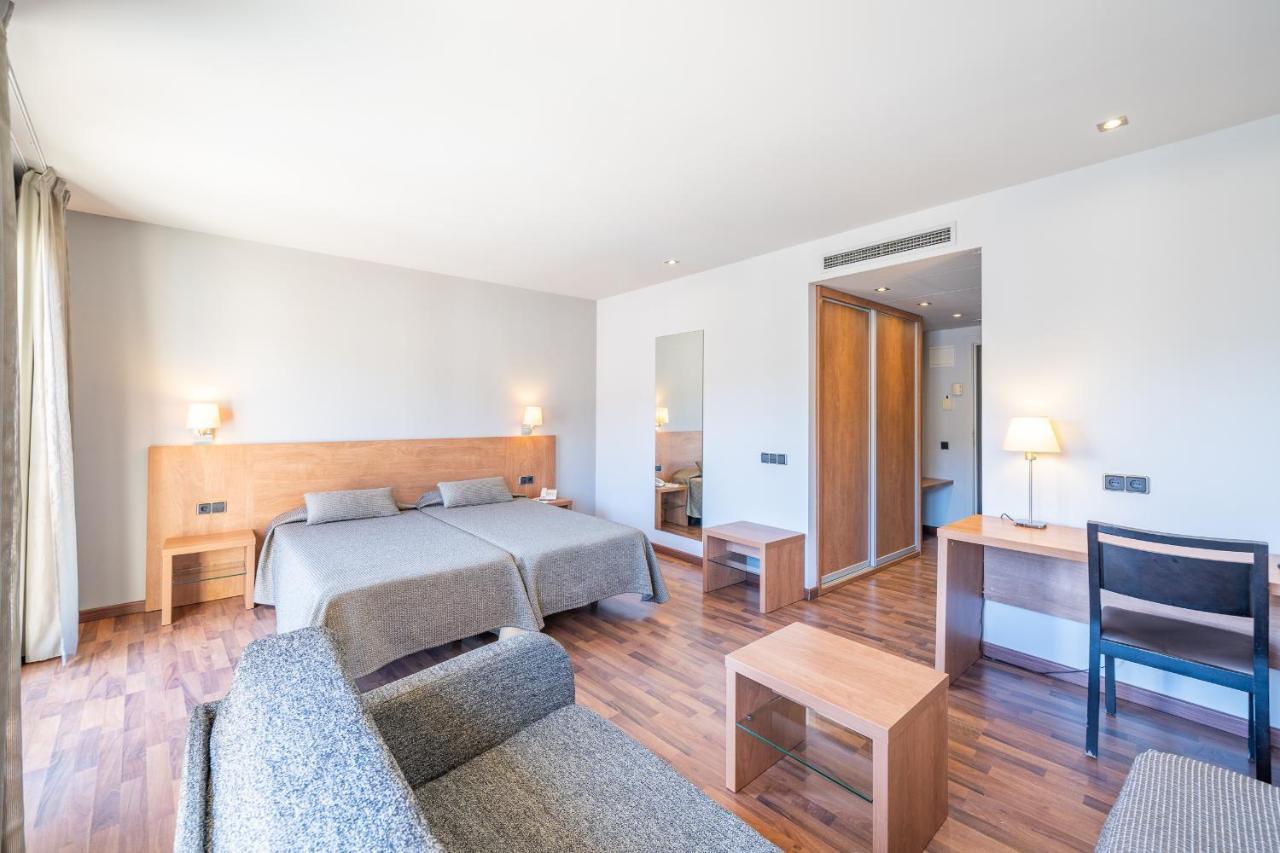 Hotel Medes II Л'Эстартит Экстерьер фото