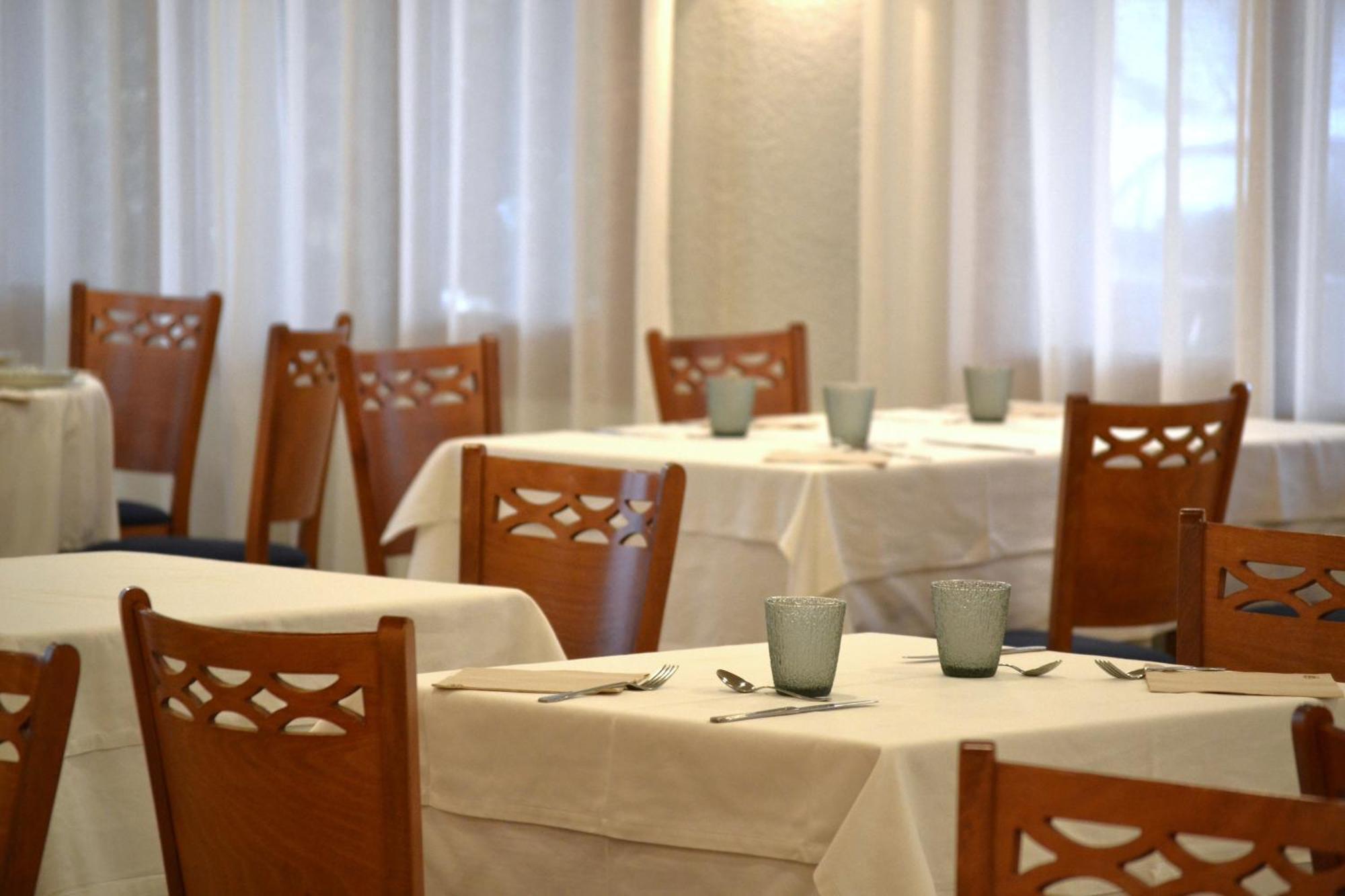 Hotel Medes II Л'Эстартит Экстерьер фото